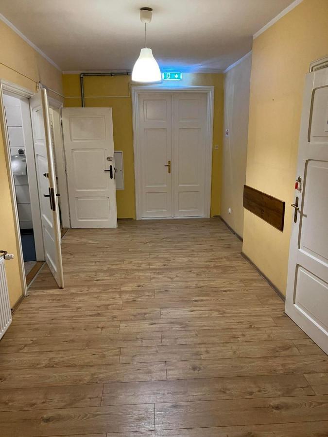 50 People Bis Apartment Krasków Εξωτερικό φωτογραφία